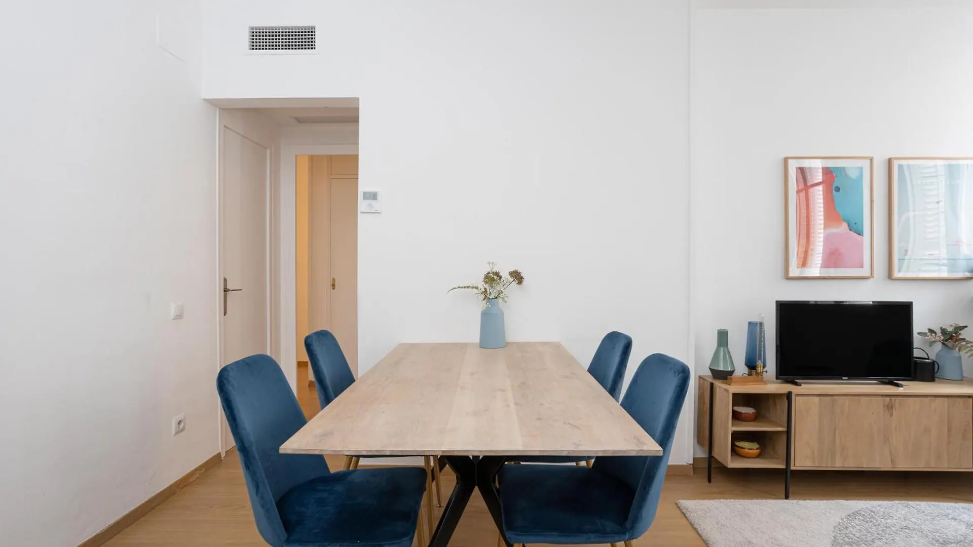 Livefull 2Bdr In Trendy Gracia Apartment Barcelona 0*,  Spain